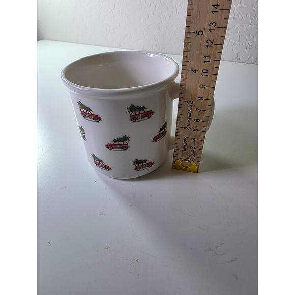 POTTERY BARN White Red Green Christmas Tree Woody Car Glazed Coffee Mug - Picture 6 of 8
